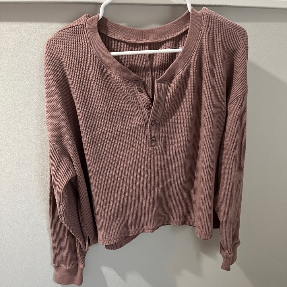 Abercrombie cropped Henley